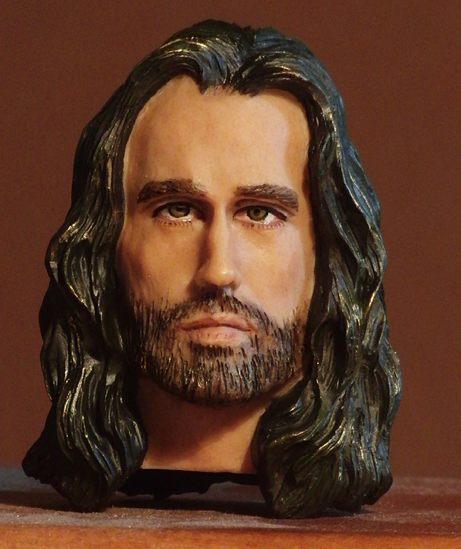 Natürlich hat Jesus lange Haare. Kopf und Frisur wurden aus einem Stück gefertigt, was zwangsläufig die Beweglichkeit des Kopfes einschränkt und kommt ... - mivi-jesus-head01